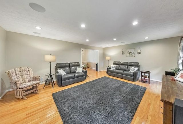 2711 Georgian Court, Marietta, GA 30068