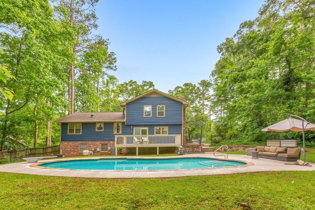 2711 Georgian Court, Marietta, GA 30068