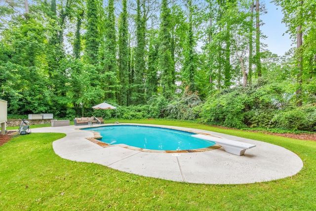 2711 Georgian Court, Marietta, GA 30068