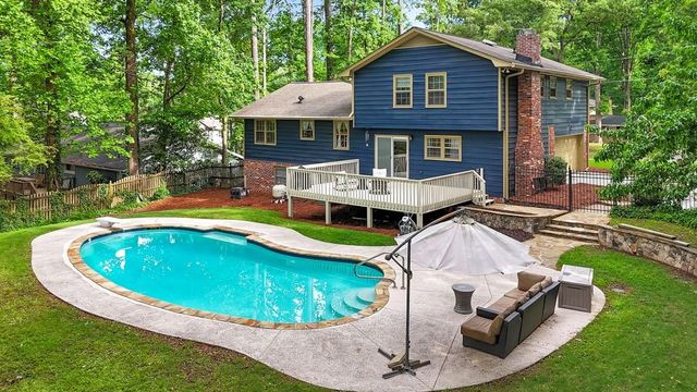 2711 Georgian Court, Marietta, GA 30068