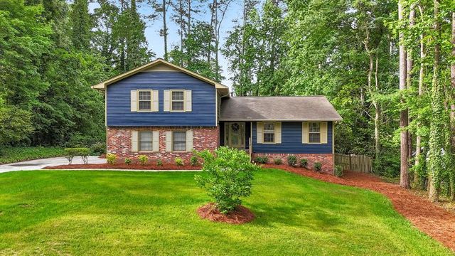 2711 Georgian Court, Marietta, GA 30068