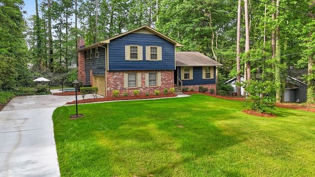 2711 Georgian Court, Marietta, GA 30068