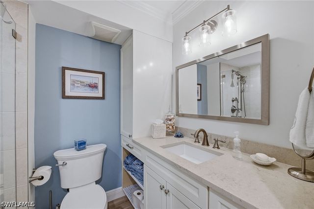 2875 Gulf Shore BLVD N 106, Naples, FL 34103