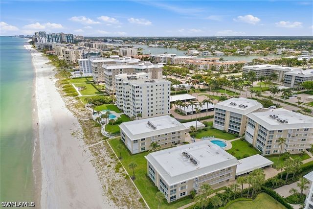 2875 Gulf Shore BLVD N 106, Naples, FL 34103