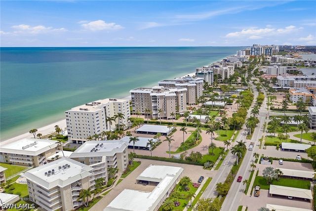 2875 Gulf Shore BLVD N 106, Naples, FL 34103