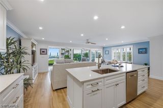 2875 Gulf Shore BLVD N 106, Naples, FL 34103