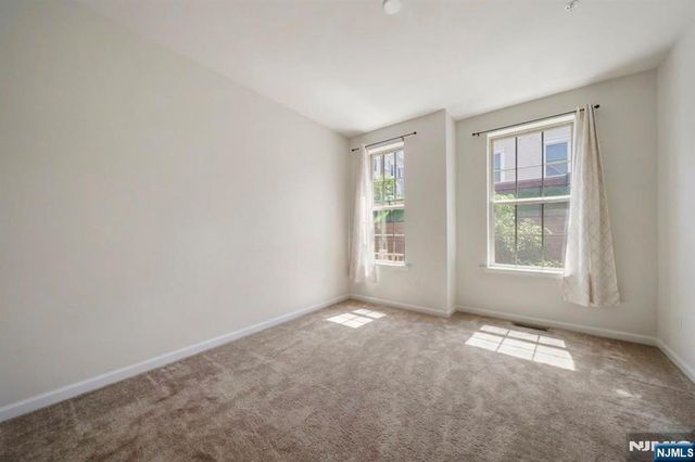 67 Arnold Drive 5811, Wood Ridge, NJ 07075