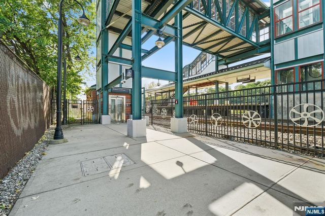 67 Arnold Drive 5811, Wood Ridge, NJ 07075