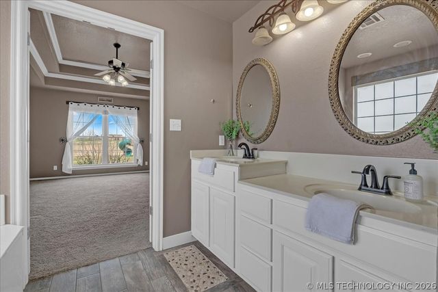 2931 E Rabbs Drive, Oologah, OK 74053