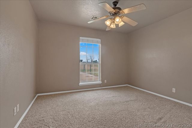 2931 E Rabbs Drive, Oologah, OK 74053