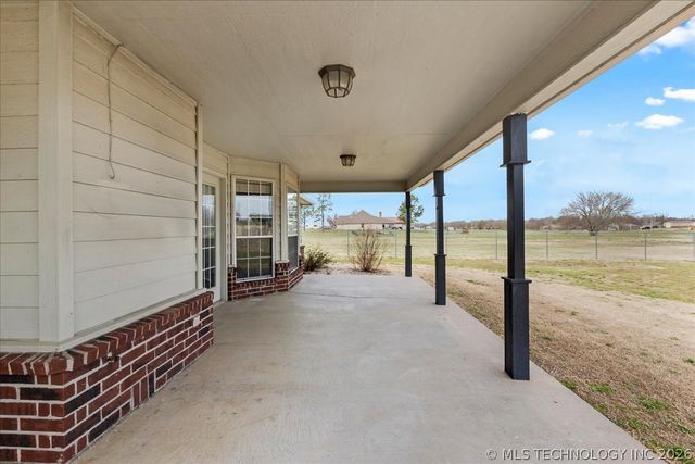 2931 E Rabbs Drive, Oologah, OK 74053