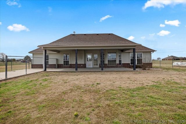 2931 E Rabbs Drive, Oologah, OK 74053