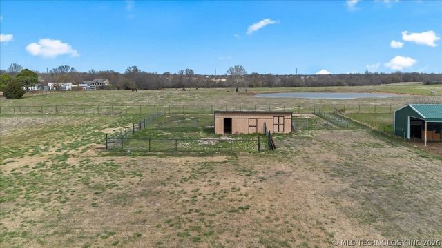 2931 E Rabbs Drive, Oologah, OK 74053