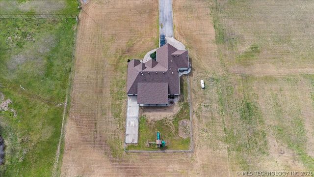 2931 E Rabbs Drive, Oologah, OK 74053