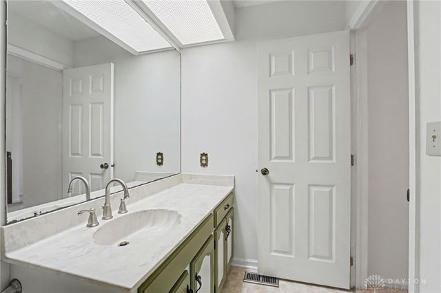 7580 Turtle Creek Drive, Dayton, OH 45414