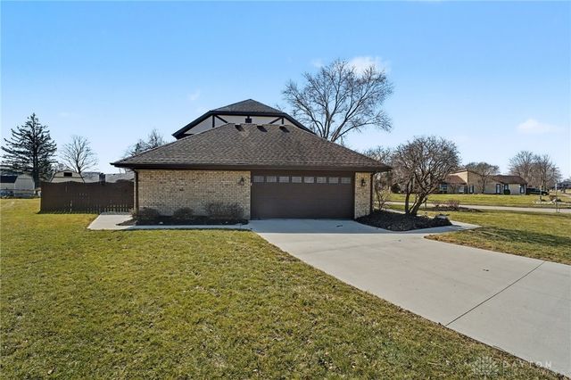 7580 Turtle Creek Drive, Dayton, OH 45414