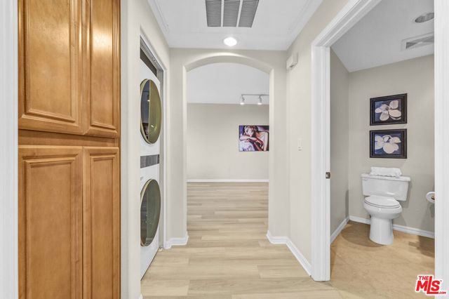 2001 Artesia Boulevard 208, Redondo Beach, CA 90278