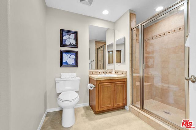 2001 Artesia Boulevard 208, Redondo Beach, CA 90278