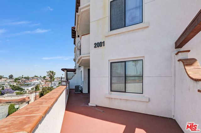 2001 Artesia Boulevard 208, Redondo Beach, CA 90278