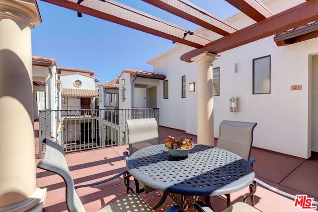 2001 Artesia Boulevard 208, Redondo Beach, CA 90278
