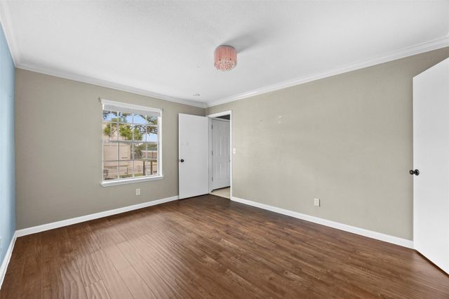 10673 Braes Bend Drive, Houston, TX 77071