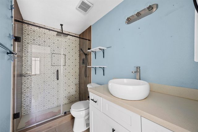 10673 Braes Bend Drive, Houston, TX 77071
