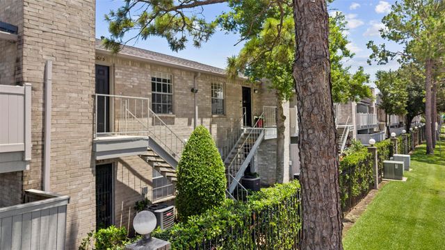 10673 Braes Bend Drive, Houston, TX 77071