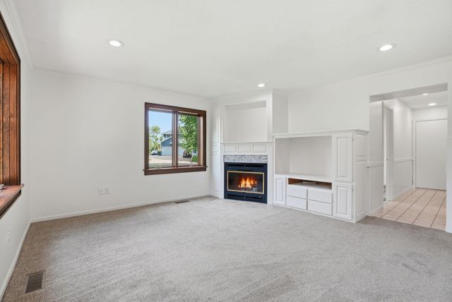 7273 Stagecoach Trail, Lino Lakes, MN 55014