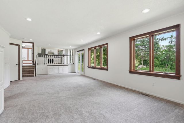 7273 Stagecoach Trail, Lino Lakes, MN 55014