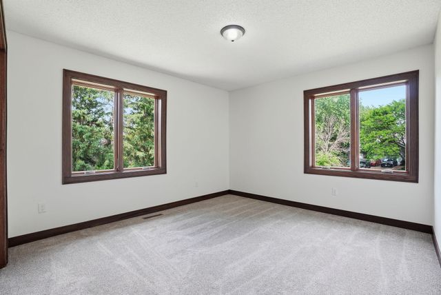 7273 Stagecoach Trail, Lino Lakes, MN 55014
