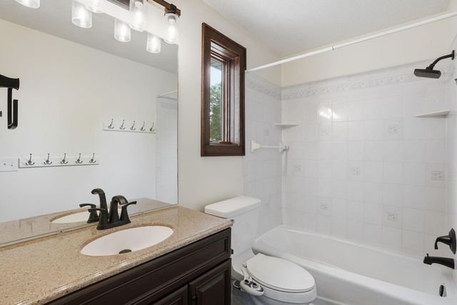 7273 Stagecoach Trail, Lino Lakes, MN 55014