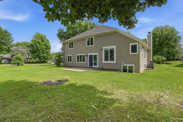 7273 Stagecoach Trail, Lino Lakes, MN 55014
