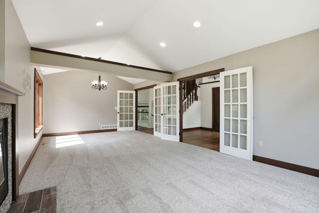 7273 Stagecoach Trail, Lino Lakes, MN 55014