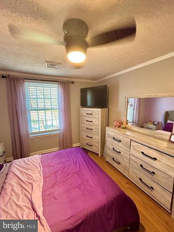 7 REDWOOD CT, Glassboro, NJ 08028