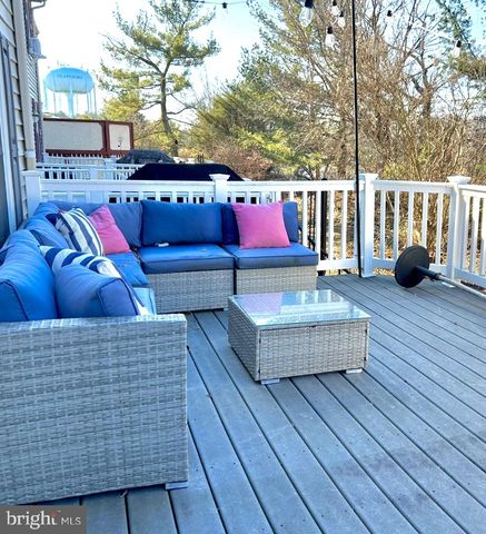 7 REDWOOD CT, Glassboro, NJ 08028