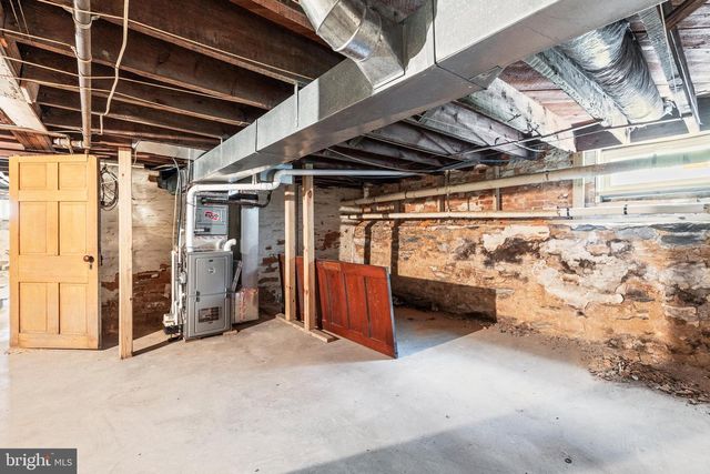 228 BALTIMORE ST, Hanover, PA 17331