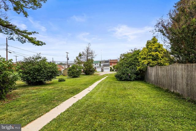 228 BALTIMORE ST, Hanover, PA 17331