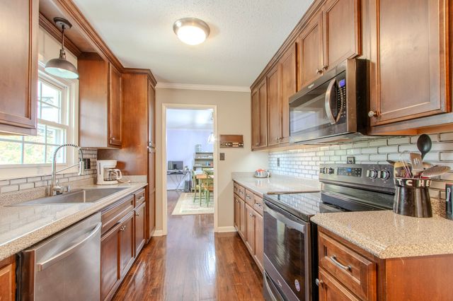 254 Shane Lee Cir, Dover, TN 37058