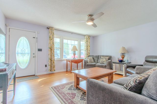 254 Shane Lee Cir, Dover, TN 37058