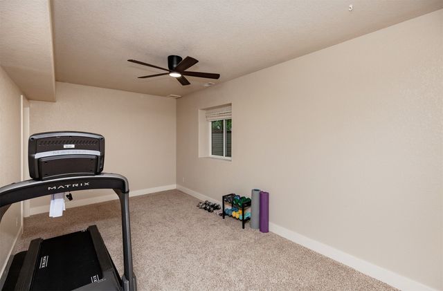 420 NE Mission Court, Ankeny, IA 50021