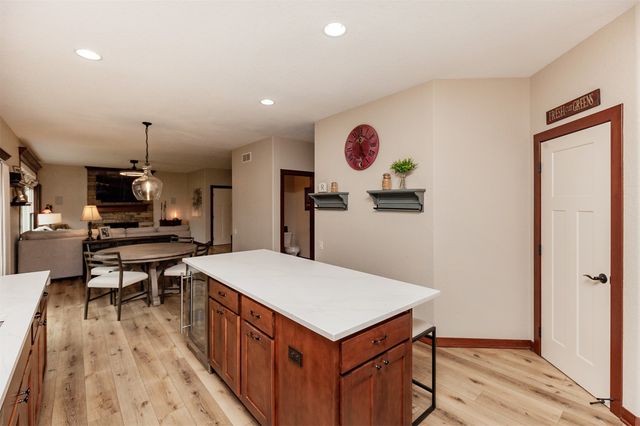 420 NE Mission Court, Ankeny, IA 50021