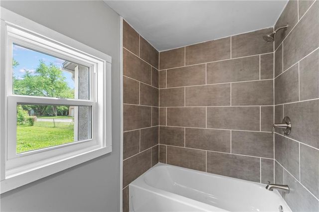 115 Brown Avenue, Osawatomie, KS 66064