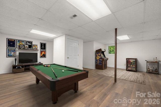 3840 Cherry Grove Drive, Hickory, NC 28602