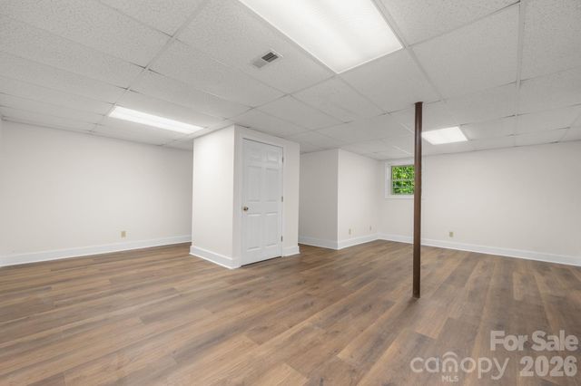 3840 Cherry Grove Drive, Hickory, NC 28602
