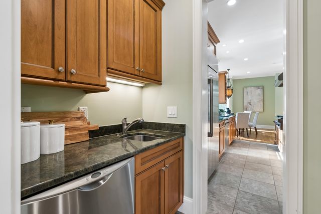 67 Delahow Street, Charleston, SC 29492