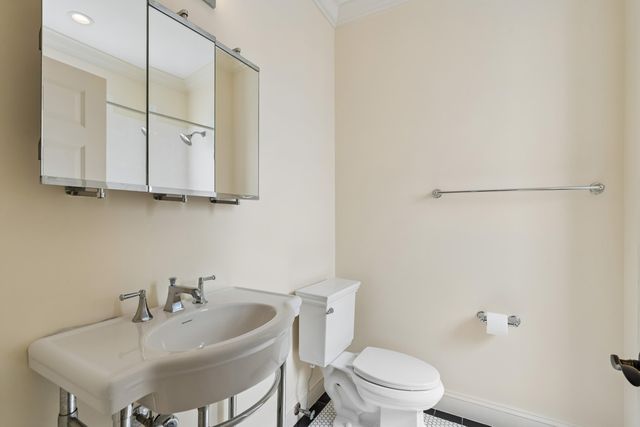 67 Delahow Street, Charleston, SC 29492