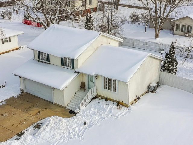 N7686 Rendell DRIVE, Elkhorn, WI 53121