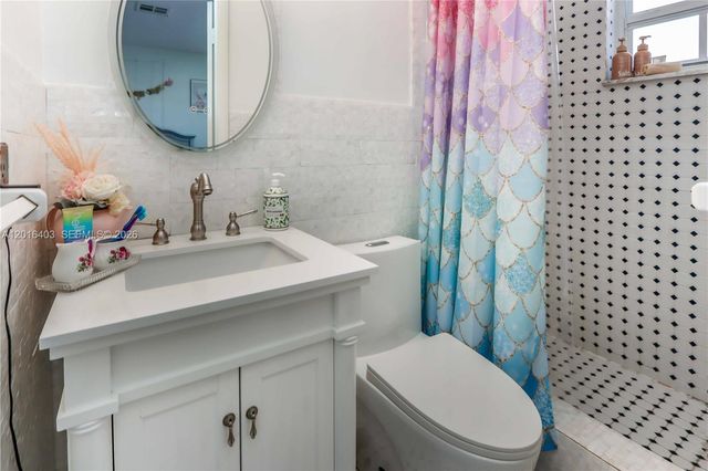 2200 Monroe St 12, Hollywood, FL 33020