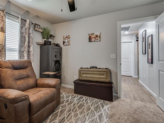 2416 Creek Side Circle, Moore, OK 73160