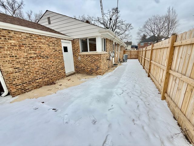 360 W Fremont Avenue, Elmhurst, IL 60126